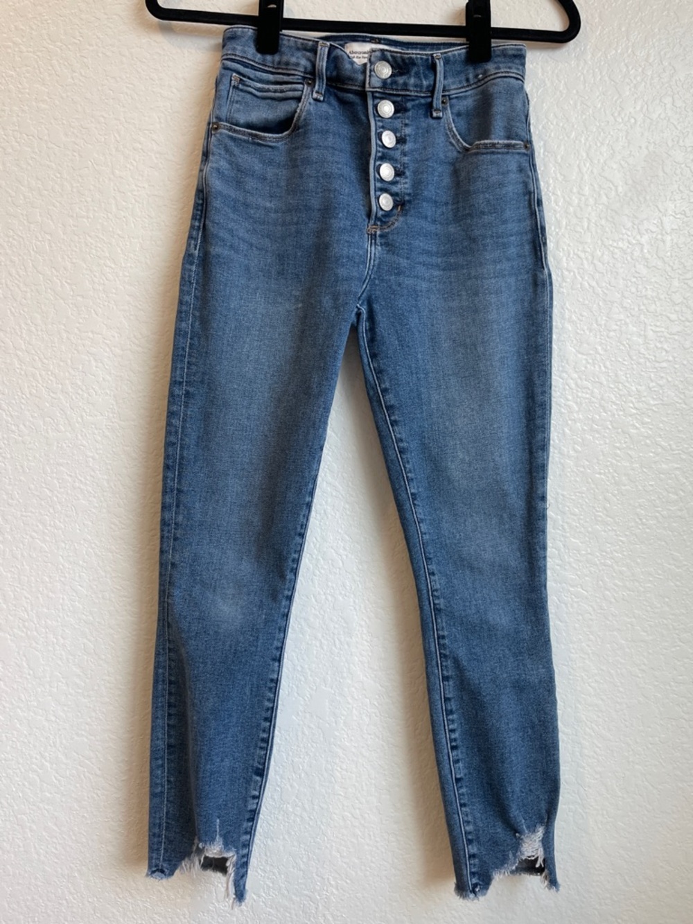 Abercrombie & Fitch Button-Fly High-Rise Blue Jeans • 25 SHORT
